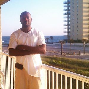 Meet your Posher, Dennis